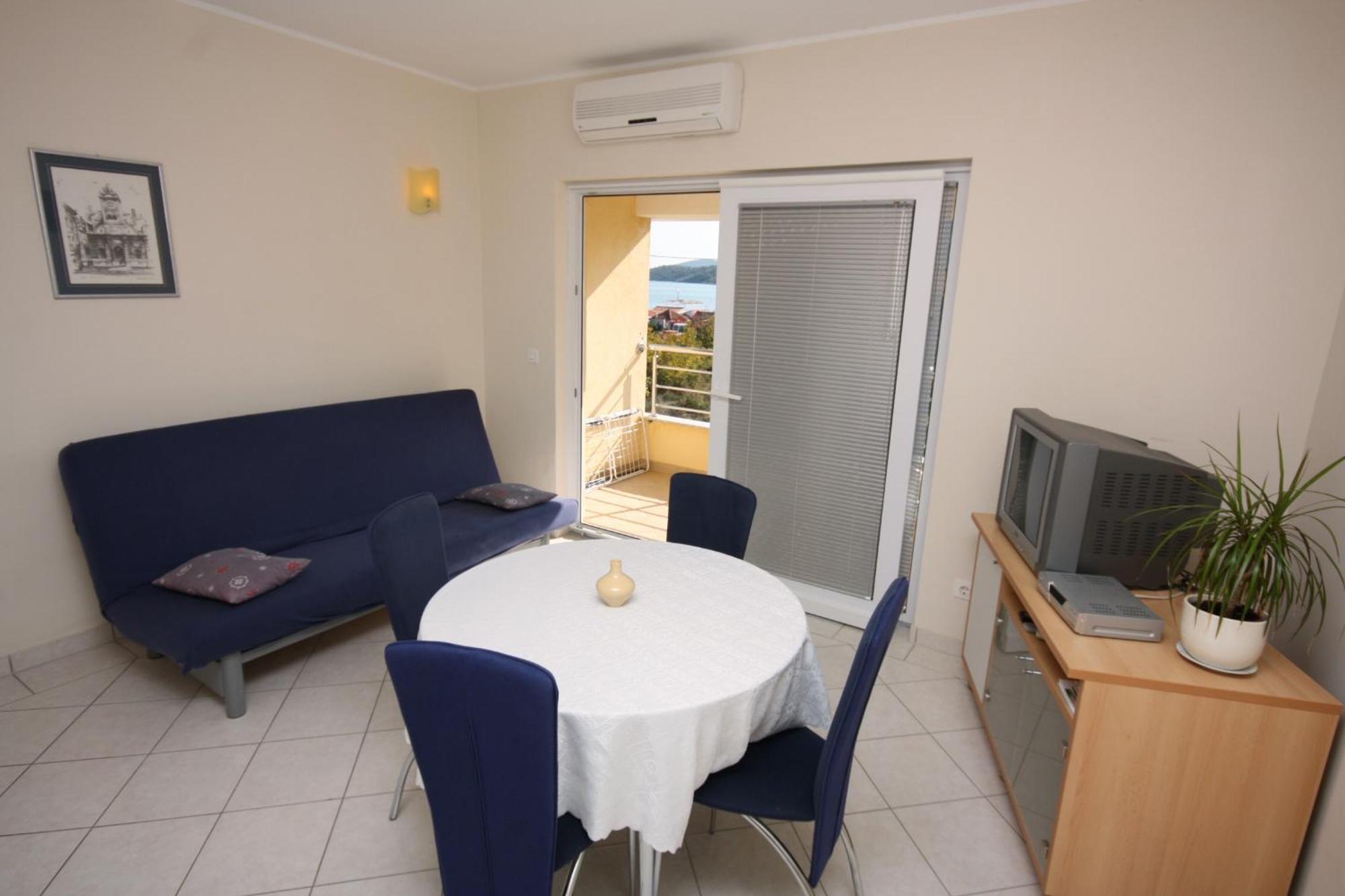 Apartments By The Sea Vinisce, Trogir - 5229 Pokój zdjęcie