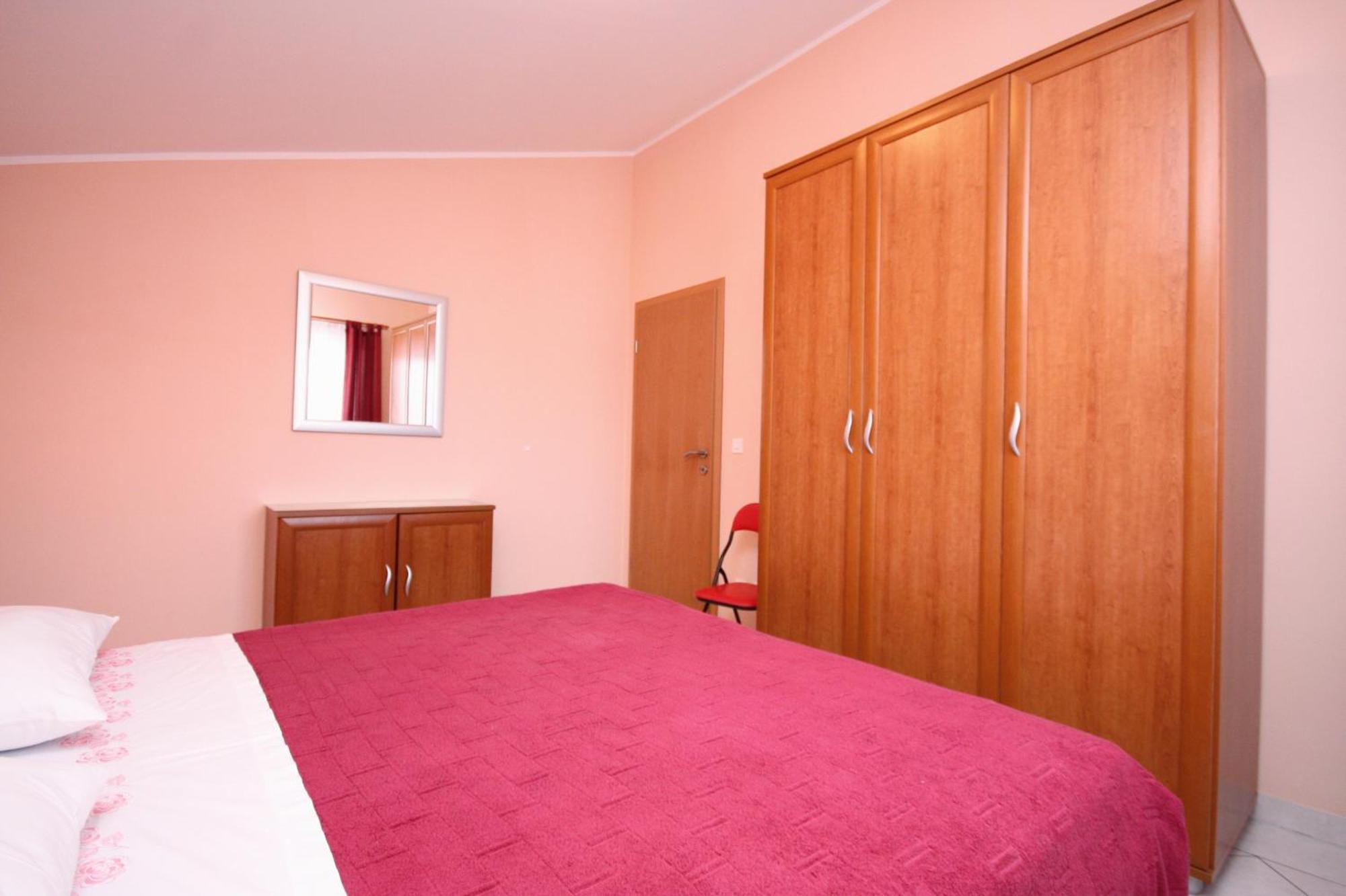 Apartments By The Sea Vinisce, Trogir - 5229 Pokój zdjęcie