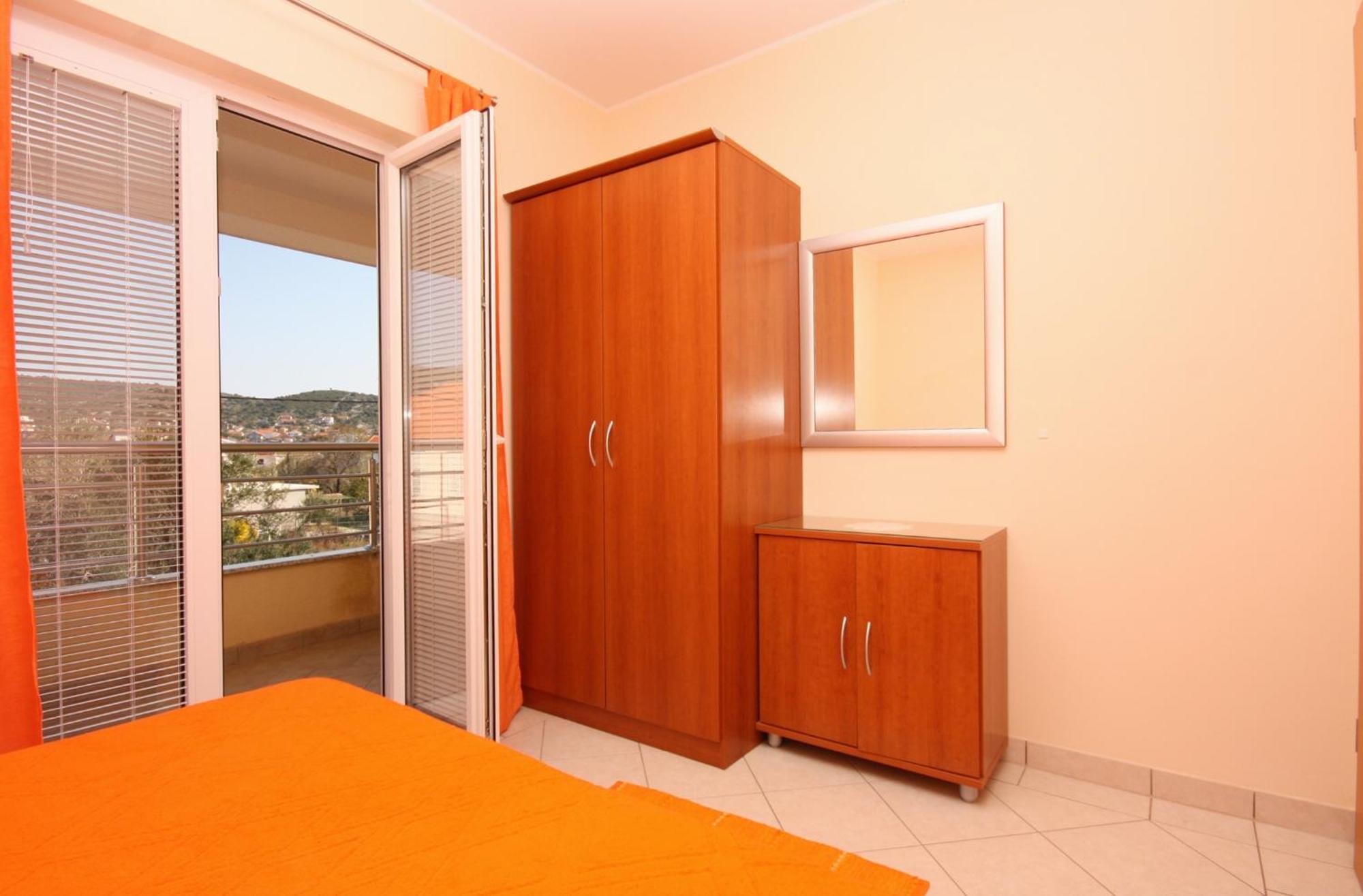 Apartments By The Sea Vinisce, Trogir - 5229 Pokój zdjęcie